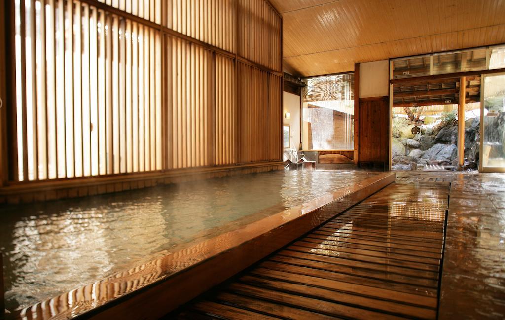 Ryokan Tanigawa Hotel Minakami Exterior photo